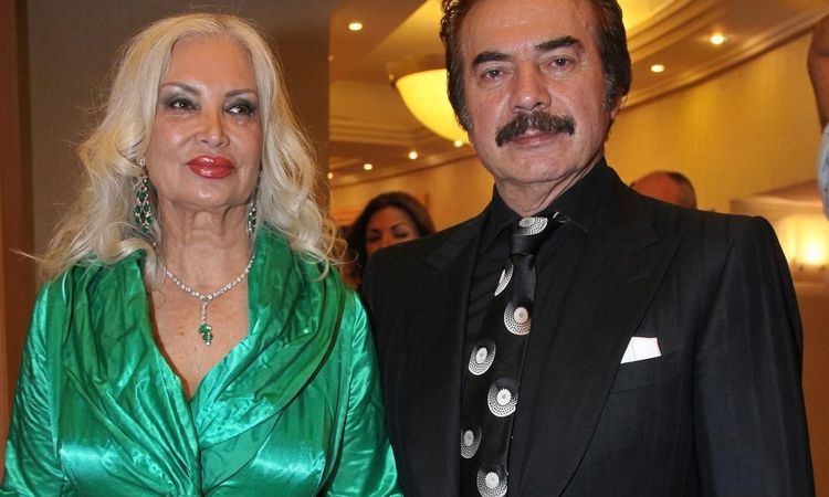 Orhan Gencebay'ın eşi 82 yaşında bikinisiyle poz verdi - Son Dakika Bilgileri