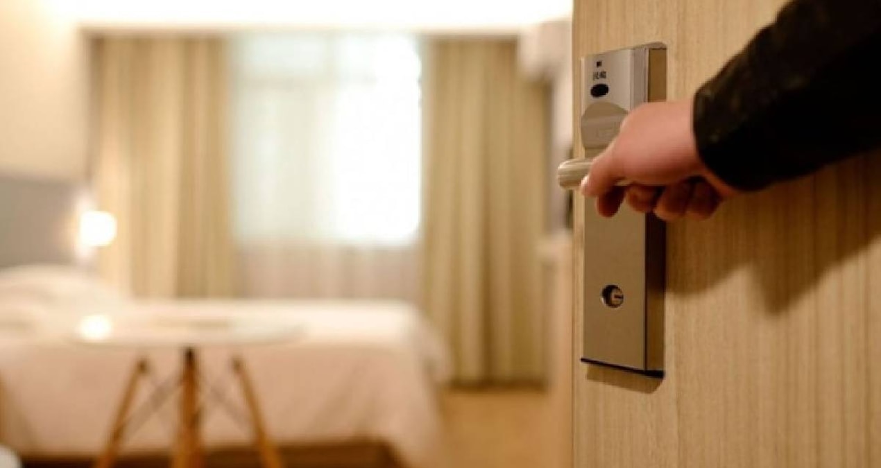 Ayrıntılar Netleşti: Otel odasına adım atar atmaz ilk iş bunu yapın - Son Dakika