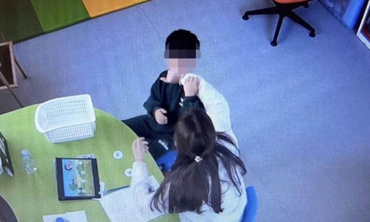 Ayrıntılar Netleşti: Otizmli çocuğa şiddet davasında tutukluluk sürüyor - Son Dakika: Gelişmeler Takip Ediliyo
