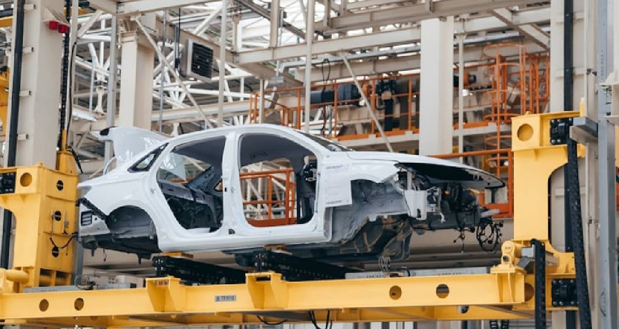 Son Gelişme: Otomotiv devi en büyük fabrikasında üretimi durdurdu - En Son Haber ve Merak Edilenler
