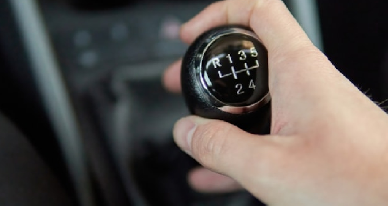 The automotive giant has made its decision: The legendary manual transmission is returning - Last Minute