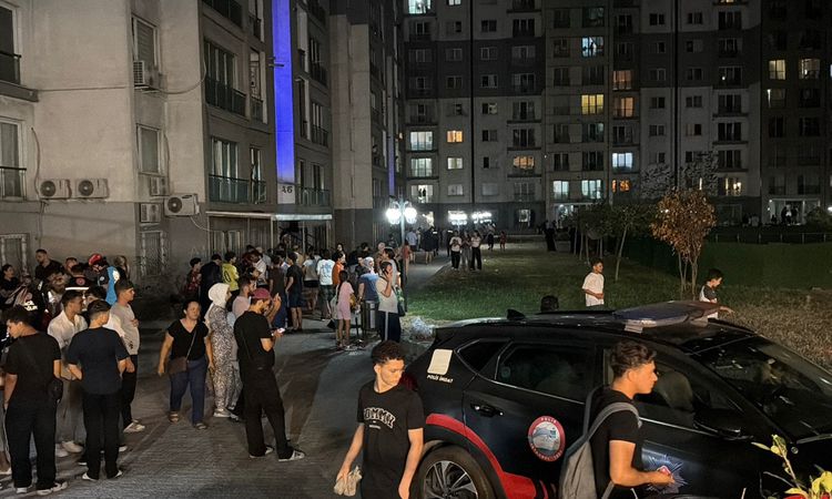 Otopark yangını: 27 kişi hastanede: Gelişmeler Takip Ediliyor