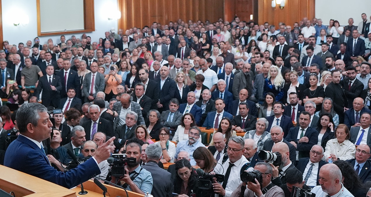 Son Gelişme: Özgür Özel'den karşı atak: Mahkemeden CHP'ye çağrı heyeti istenecek - En Son Haber | İşte Tüm Ayr