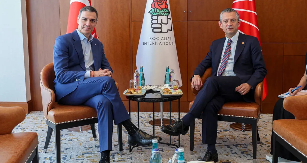 Sıcak Gündem: Özgür Özel'den 'Pedro Sanchez' açıklaması - Son Dakika: Gelişmeler Takip Ediliyor