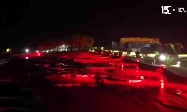 Pamukkale and Hierapolis turned red and white in memory of July 15 - Last Minute