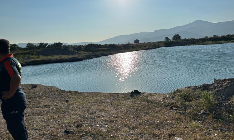 Pamukova'da Gölette Boğulma: 19 Yaşındaki Genç yaşamını yitirdi - Son Dakika - Son Dakika Bilgileri