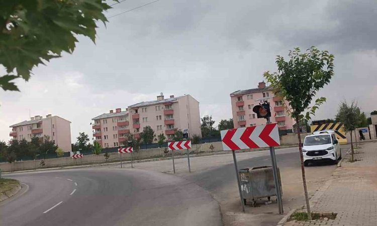 Patnos'ta Trafik Güvenliği İçin Yol Düzenleme Çalışmaları - Son Dakika Haberleri | İşte Tüm Ayrıntılar