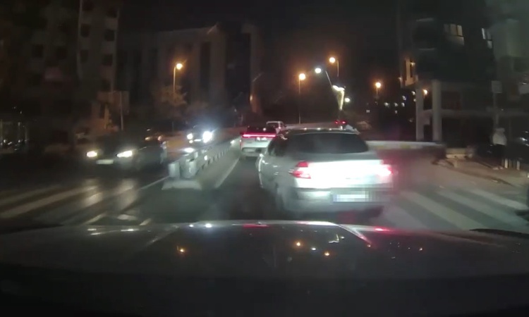 Pendik'te makas atan sürücüye 90 bin lira ceza yazıldı, ehliyetine 60 gün el konuldu - Son Dakika Bilgileri