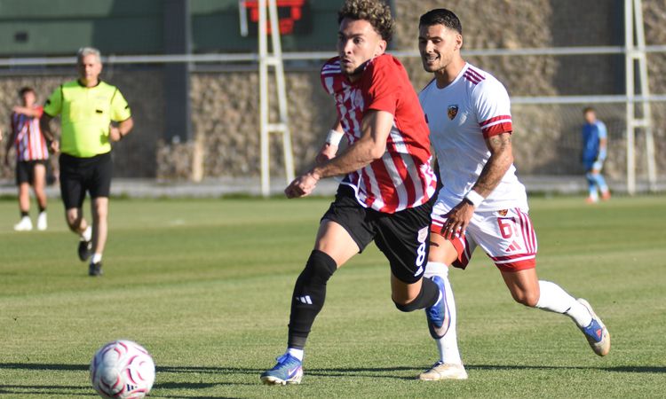 Gündemden Son Bilgiler: Pendikspor hazırlık maçında Kayserispor'u 2-1 mağlup etti - Haberleri - Son Dakika Bil