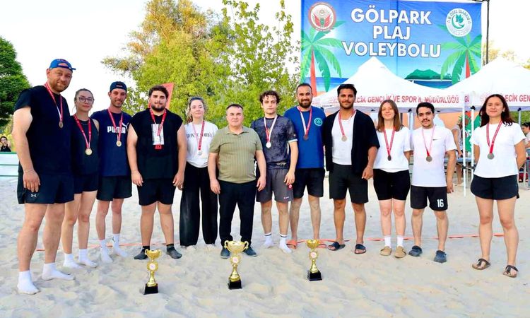 Kritik Açıklama: Plaj voleybolunda şampiyonlar netleşti - Son Dakika Haberleri
