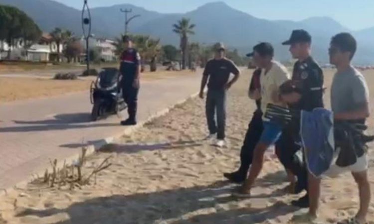 Sıcak Gündem: Plajlarda çanta çalarken suçüstü ele geçirildi! Mesleği şaşkına çevirdi - Son Dakika