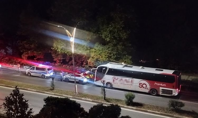 The driver of the passenger bus that crashed into the police vehicle was found to be drunk - News