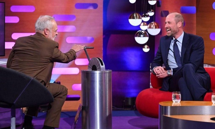 Prens William, Graham Norton Show'a sürpriz konuk oldu: Earthshot Ödülü'nü anlattı