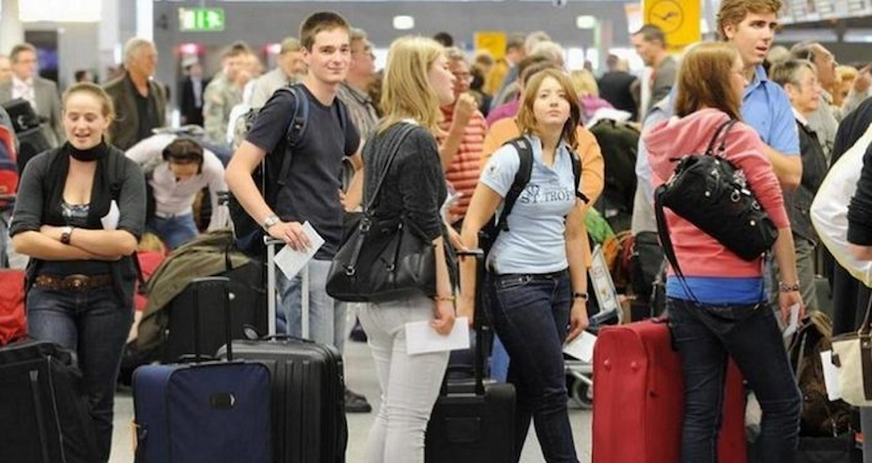 Gündemden Son Bilgiler: Ruslar rota değiştirdi: Pasaportunu alan sıraya giriyor - Son Dakika Haberleri: Gelişm
