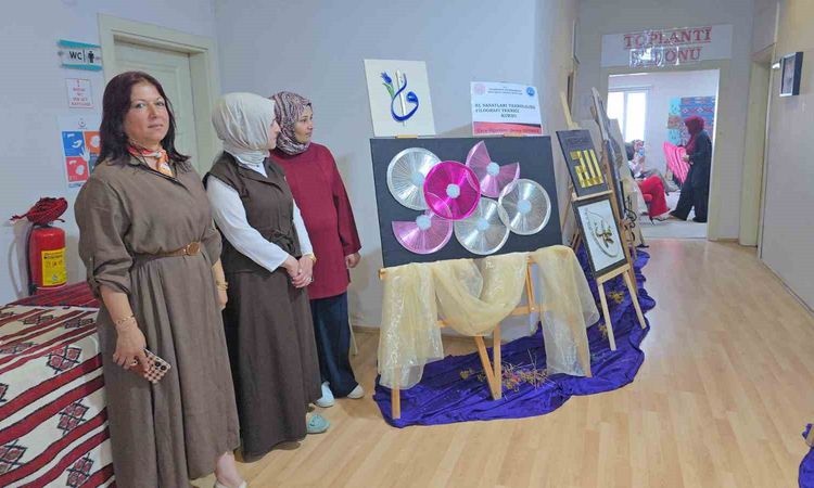 Sabır ve zarafetin sanatı filografi, gençlerle geleceğe taşınıyor - Haberleri