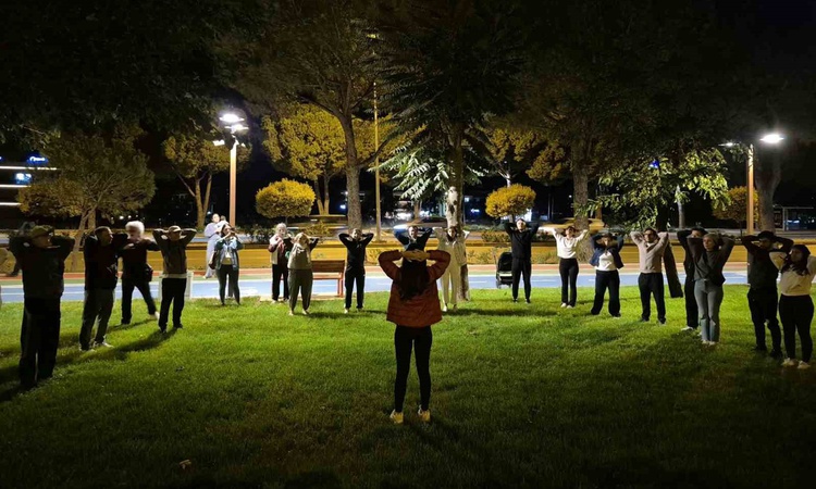 Sağlık Bakanlığı'nın Mahallemde Hareket Var etkinlikleri Muğla'da eş zamanlı yapıldı ve Merak Edilenler