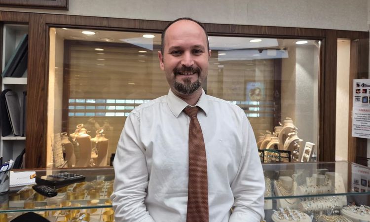 Kritik Açıklama: Sahte 15 Cumhuriyet altını kuyumcunun dikkatiyle ele geçirildi - Son Dakika - Son Dakika Bilg