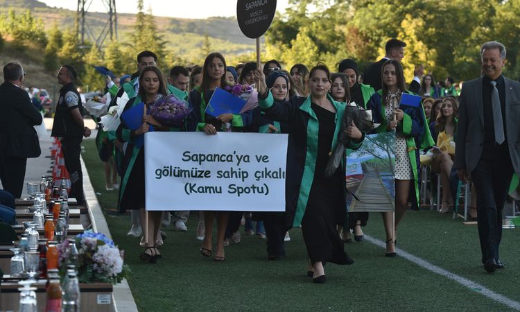 Ayrıntılar Netleşti: Sakarya Uygulamalı Bilimler Üniversitesi, 3 bin 450 öğrencisini mezun etti - Haberleri |