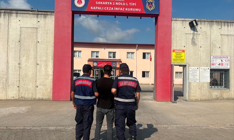 Sıcak Gündem: Sakarya'da Uyuşturucu Operasyonu: 3 Tutuklama - Haberleri | İşte Tüm Ayrıntılar