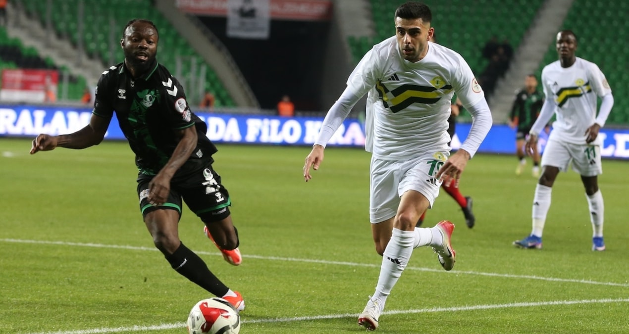 Ayrıntılar Netleşti: Sakaryaspor, 2. Lig'e gerileme kaydetti - Son Dakika