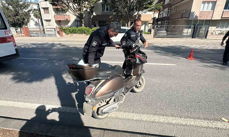 Samsun Atakum'da otomobil ile motosiklet çarpıştı, motosiklet sürücüsü yaralandı: Gelişmeler Takip Ediliyor