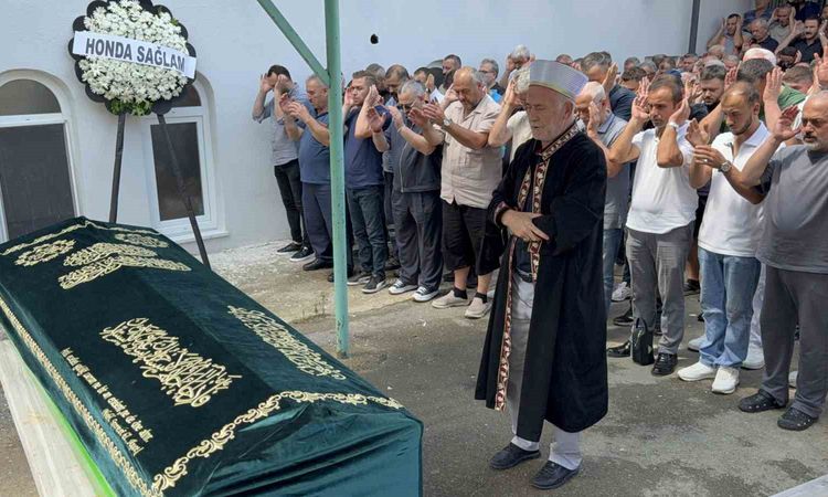 Gündemden Son Bilgiler: Samsun'da Boğulan 17 Yaşındaki Genç Son Yolculuğuna Uğurlandı - Haberleri | İşte Tüm A