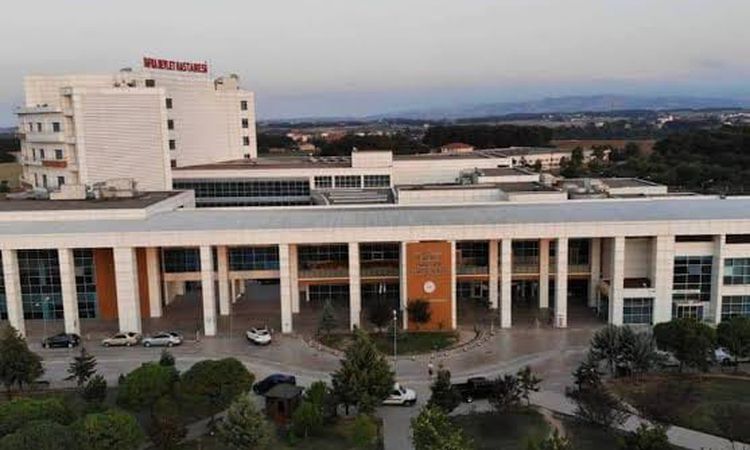 Son Gelişme: Samsun'da gıda zehirlenmesi şüphesi; yaklaşık 200 kişi etkilendi - Son Dakika: Gelişmeler Takip E