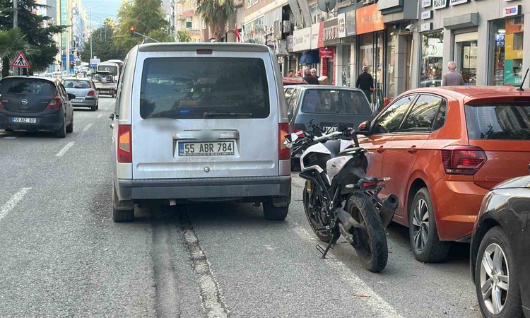 Samsun İlkadım'da motosiklet hafif ticari araçla çarpıştı, 2 kişi yaralandı ve Merak Edilenler