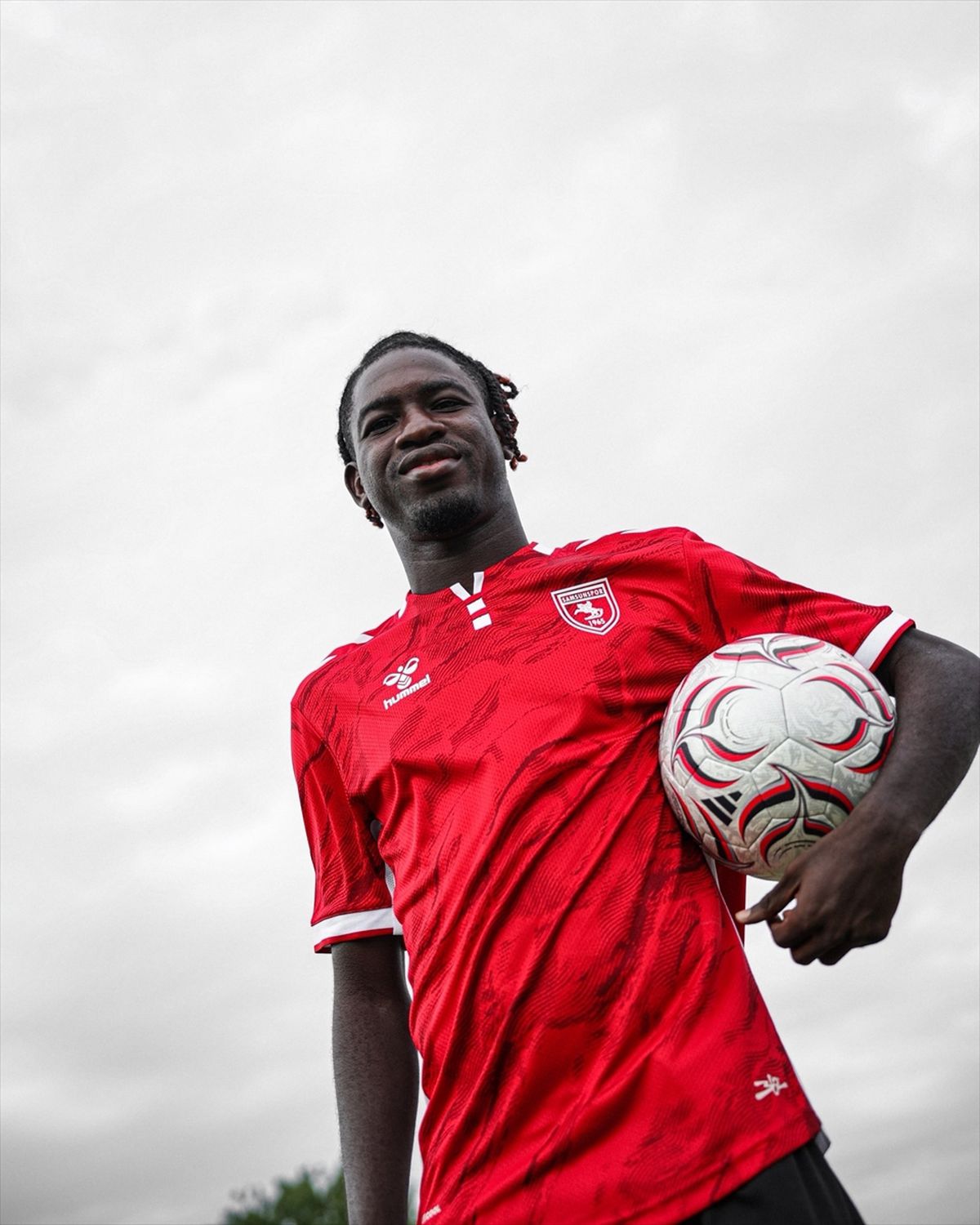 Son Gelişme: Samsunspor, Cheick Tidiane Diabate ile 4 yıllık sözleşme imzaladı - Son Dakika: Gelişmeler Takip