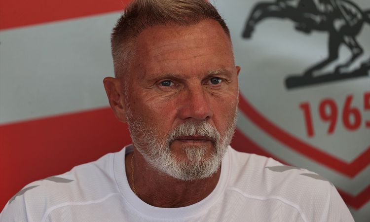 Sıcak Gündem: Samsunspor'da Fink: Kamp Verimli Geçti - Son Dakika: Gelişmeler Takip Ediliyor