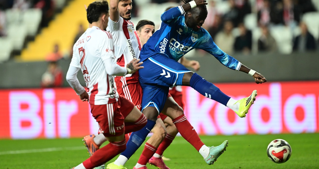 Kritik Açıklama: Samsunspor grup lideri olarak çeyrek finalde - Haberleri: Gelişmeler Takip Ediliyor