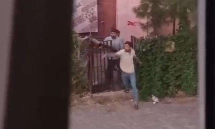 Son Gelişme: Şanlıurfa'da Aileler Arası Silahlı Kavga: 3 Yaralı, 3 Gözaltı - Son Dakika | İşte Tüm Ayrıntılar