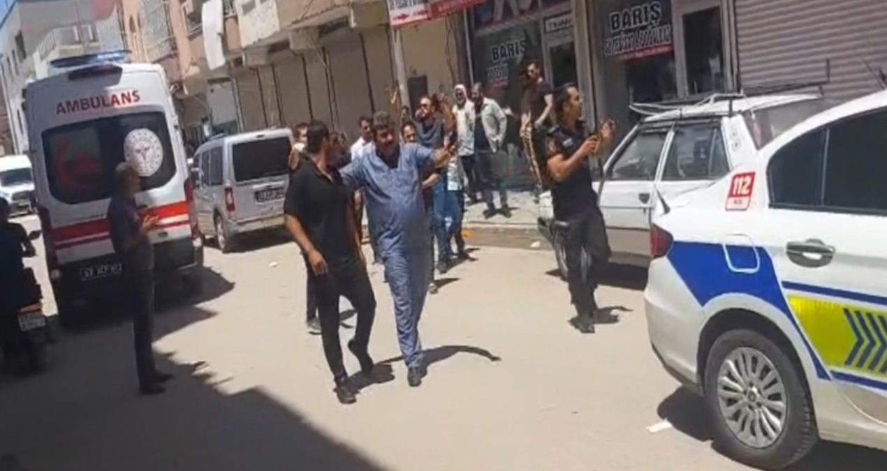 Ayrıntılar Netleşti: Şanlıurfa'da husumetli aileler kavga etti: 6 kişi yaralandı - Haberleri | İşte Tüm Ayrınt