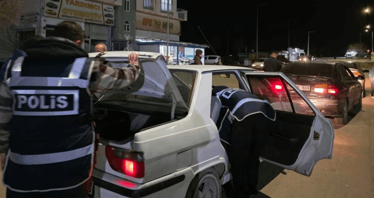 Ayrıntılar Netleşti: Şanlıurfa’da huzur uygulamasında kaçak altın yakalandı - En Son Haber | İşte Tüm Ayrıntıl