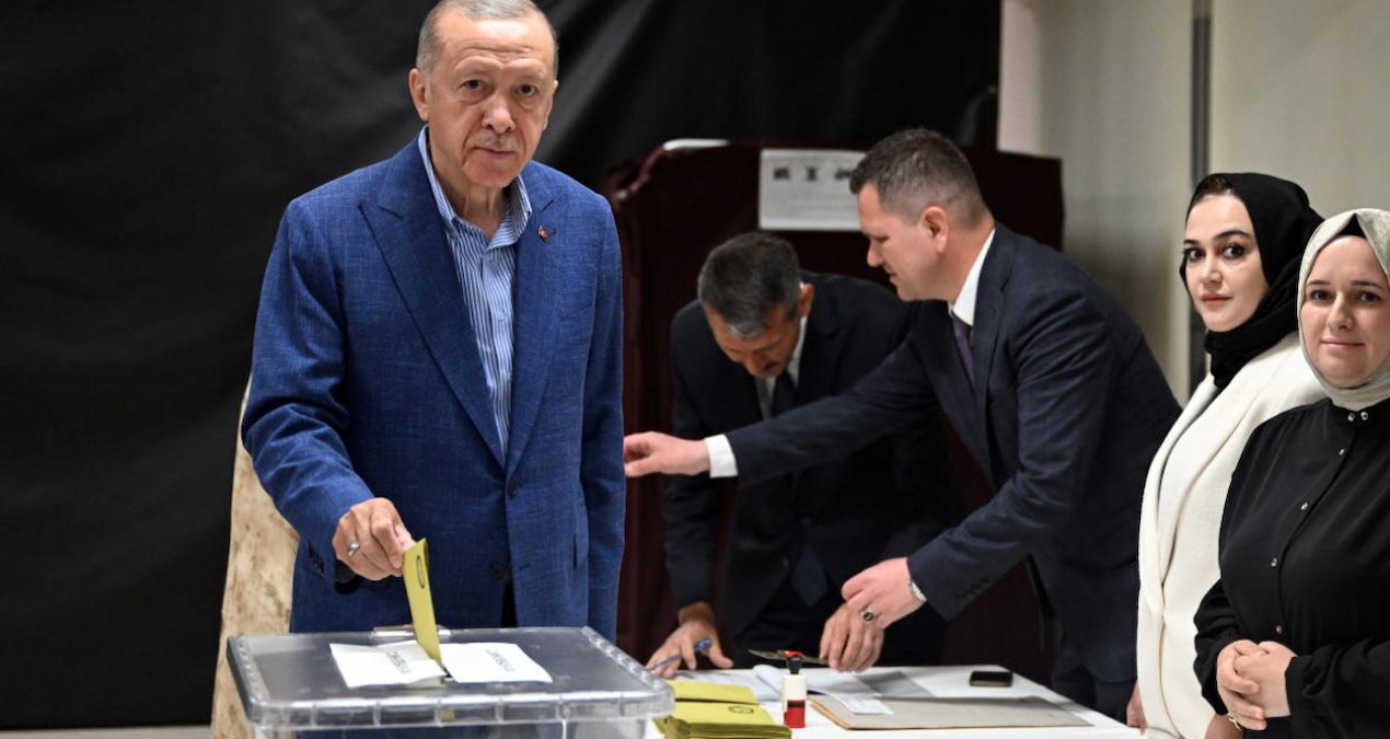 Gündemden Son Bilgiler: Saray, seçim tarihini verdi - Son Dakika Haberleri: Gelişmeler Takip Ediliyor