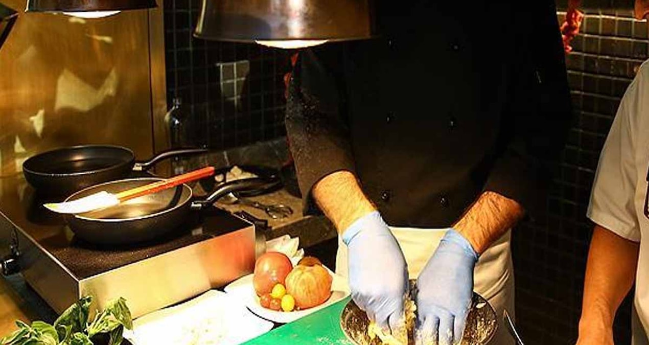 Şefler bir restorana gittiğinde asla bu 8 yemeği sipariş vermiyor - Haberleri ve Merak Edilenler