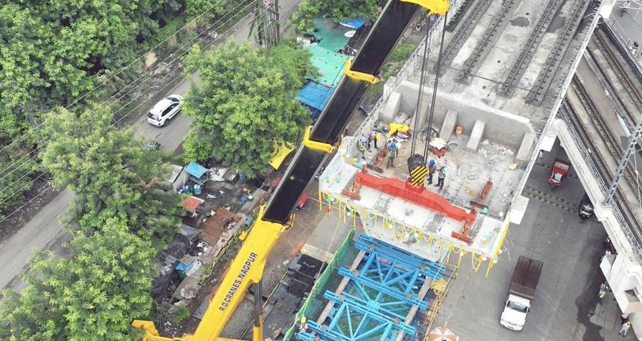 Son Gelişme: Şehir trafiğini bitirmek için metroyu parçalayıp taşıdılar - Haberleri ve Merak Edilenler