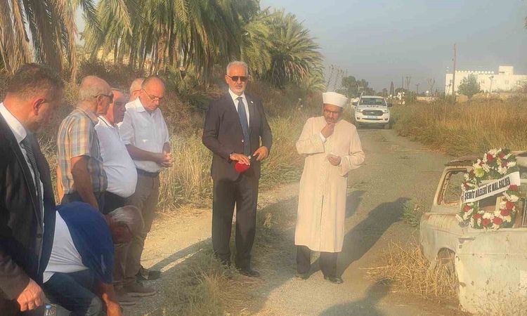 Sıcak Gündem: Şehit Gazeteci Adem Yavuz 52. Yıldönümünde Anıldı - Son Dakika Haberleri - Son Dakika Bilgileri