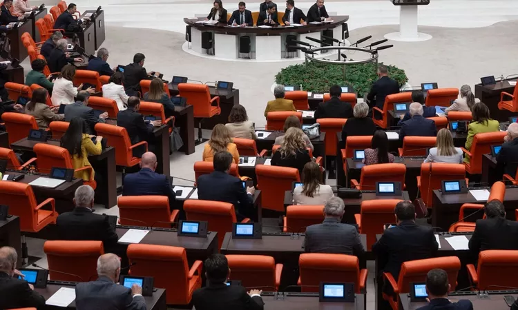 Son Gelişme: Şehit yakınları ve gazilerin şartlarını iyileştiren düzenleme TBMM'ye sunuldu - Son Dakika Haberl