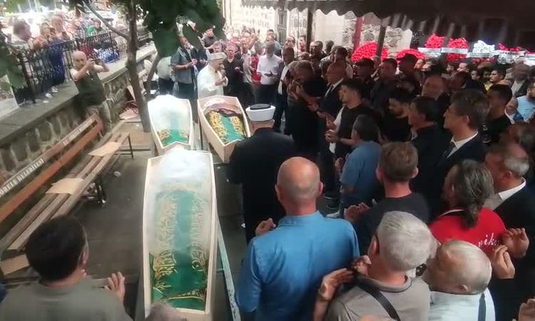 Son Gelişme: Sel kurbanı Kırca ailesi son yolculuğuna uğurlandı - Son Dakika Haberleri | İşte Tüm Ayrıntılar