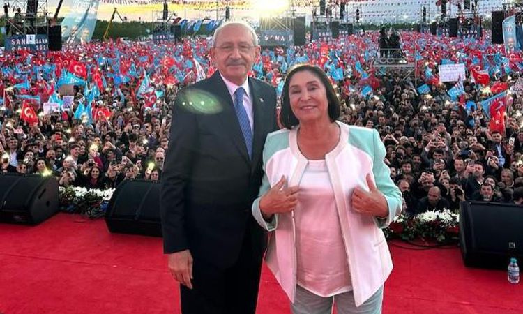 Sıcak Gündem: Selvi Kılıçdaroğlu kimdir, Kemal Kılıçdaroğlu'nun eşi Selvi Kılıçdaroğlu kaç yaşında? - Son Daki