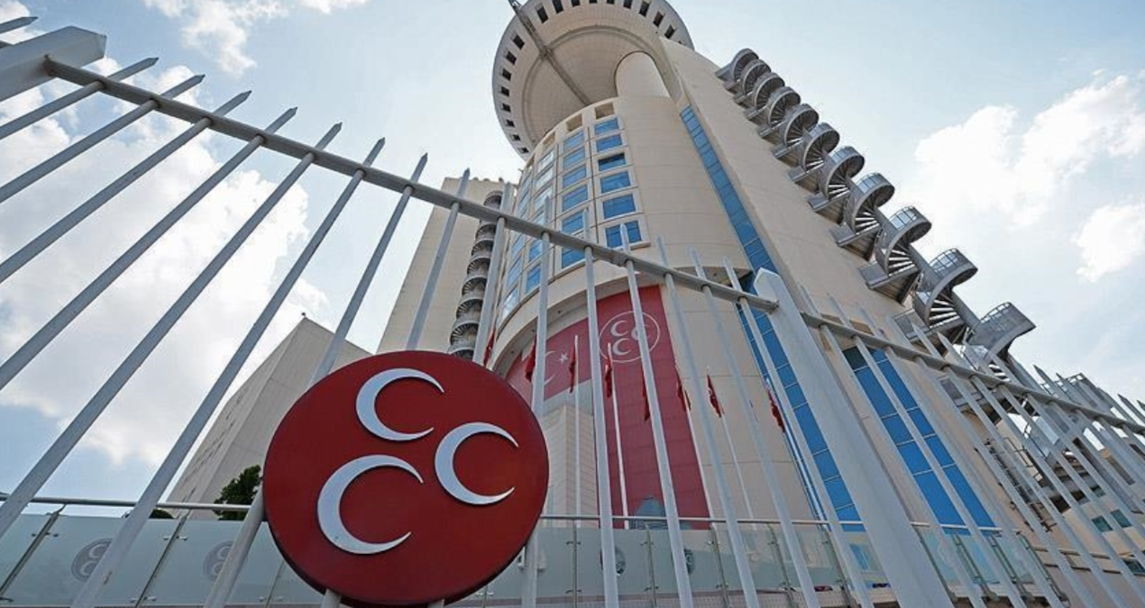 Ayrıntılar Netleşti: Semih Yalçın kamuoyuna ilan etti: MHP'de bir il teşkilatı daha feshedildi - Son Dakika Ha