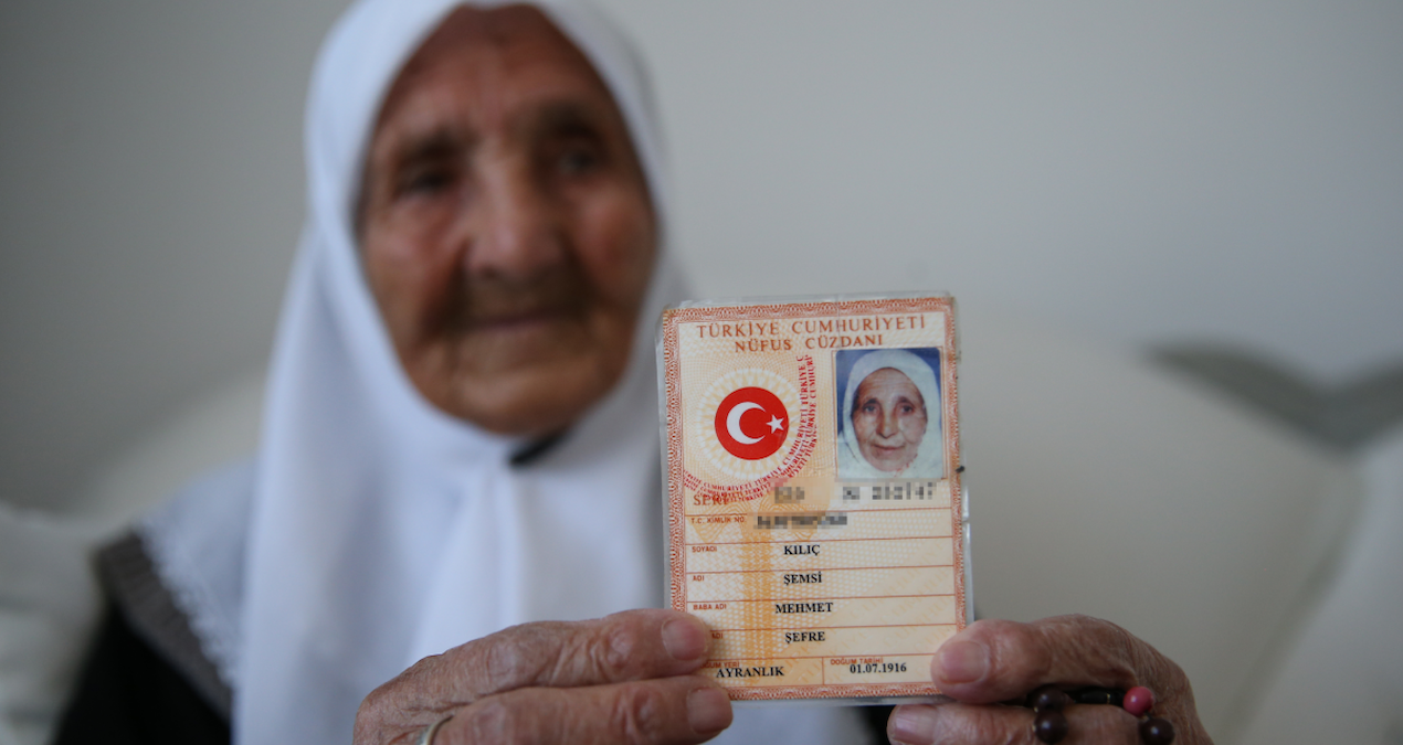 Ayrıntılar Netleşti: Şemsi nine 110 yaşını görmenin sırrını tüm detaylarıyla paylaştı: Her gün aynı besini tük