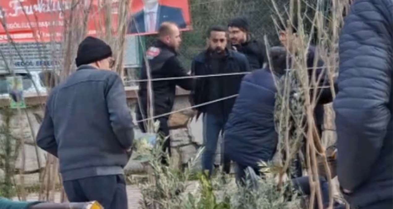 Gündemden Son Bilgiler: Seyyar satıcılardan zabıtalara bıçaklı saldırı - Son Dakika Haberleri: Gelişmeler Taki