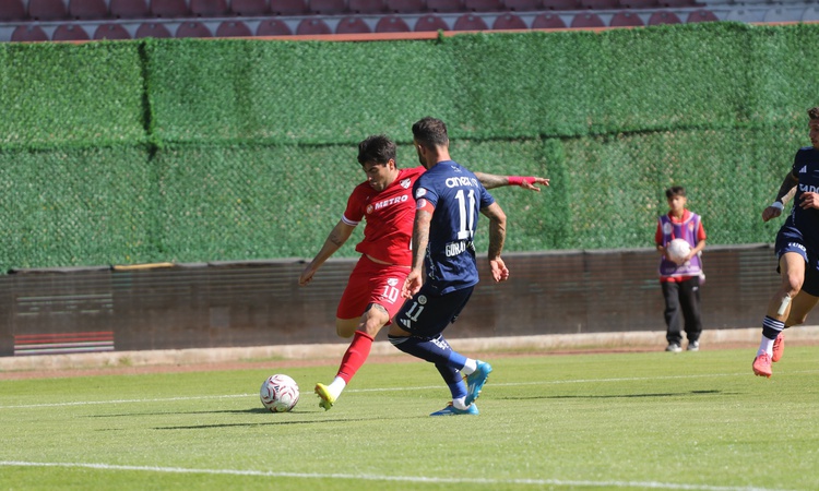 Sıcak Gündem: 1'inci Lig'in 9'uncu haftasında Boluspor, sahasında Antalyaspor'a 1-0 mağlup oldu ve Merak Edile