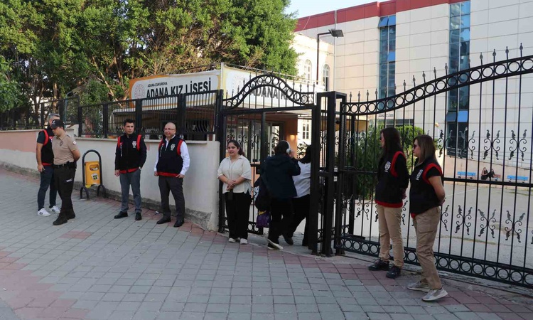 Sıcak Gündem: Adana'da 6 bin 638 okul servisi denetlendi, 287 araca ceza kesildi | İşte Tüm Ayrıntılar