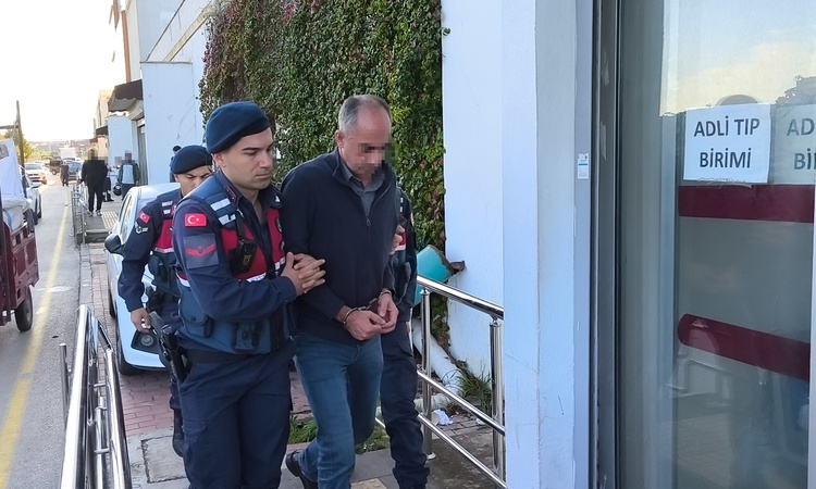 Sıcak Gündem: Adana Çukurova'da belediyedeki ihale soruşturmasında 4 yüklenicinin işlemleri sürüyor ve Merak E