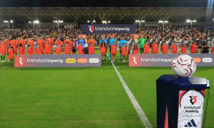 Sıcak Gündem: Alanyaspor-Beşiktaş: İlk 15 dakika golsüz - Son Dakika Bilgileri
