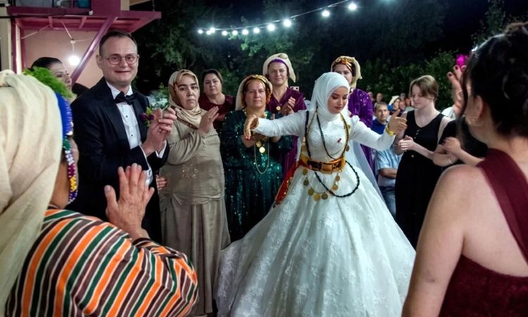 Sıcak Gündem: Altınları alıp kaçan Özbek gelinin ifadesi gözler önüne serildi! Kocası ve kayınpederinden şikay