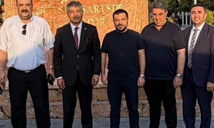 Sıcak Gündem: Anahtar Parti Kırşehir, Turgutlu'daki okul saldırısı sonrası güvenlik çağrısı yaptı: Gelişmeler